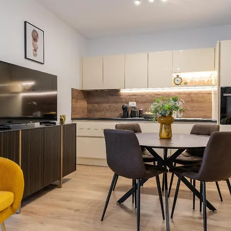 Sunny Bulevard Apartmán *