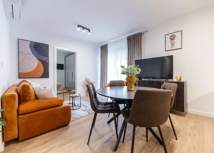 Sunny Bulevard * Ζαντάρ